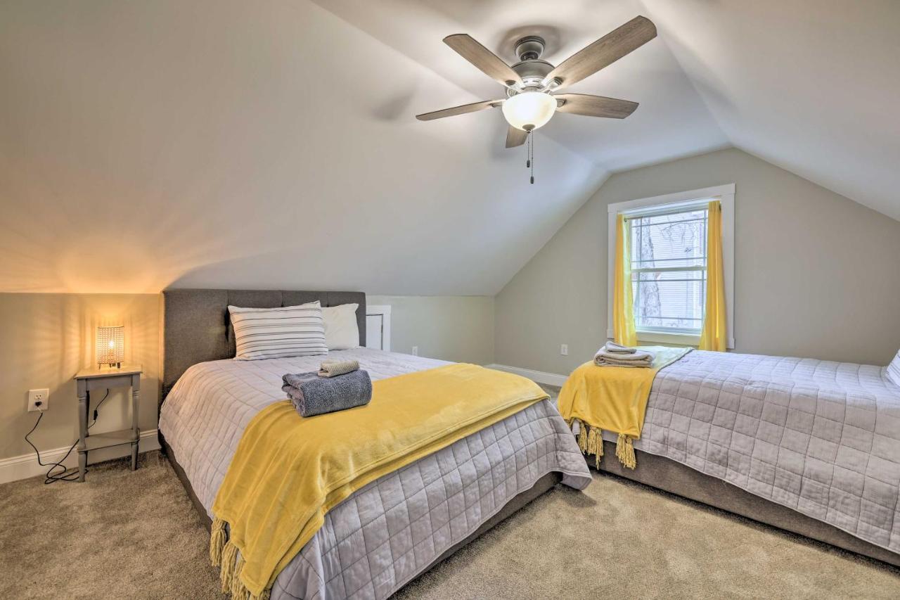 Holiday home Cozy Poconos Retreat About 1 Mi To Carobeth! Tobyhanna